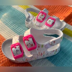 ✨🥳 The Children's Place Toddler Girl Pink and White Floral Kid Sandals Size 6